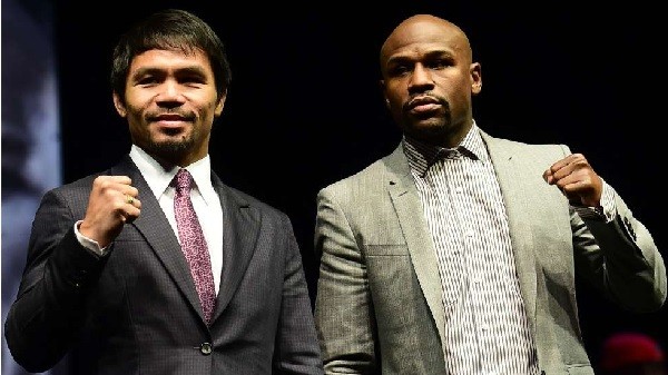 Pacquaio works out in the ring in front of the world's media