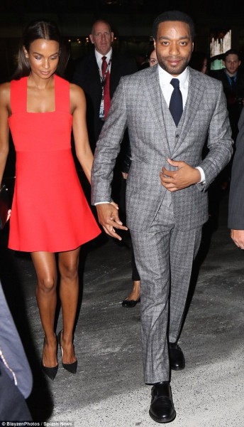 Chiwetel Ejiofor steps out with new bae less than one month after splitting from Sari Mercer. Photo: Daily Mail UK