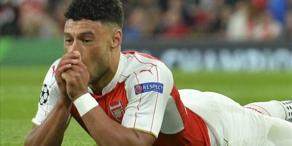 An Arsenal player laments after the team lost to Olympiacos. Photo: Goal.