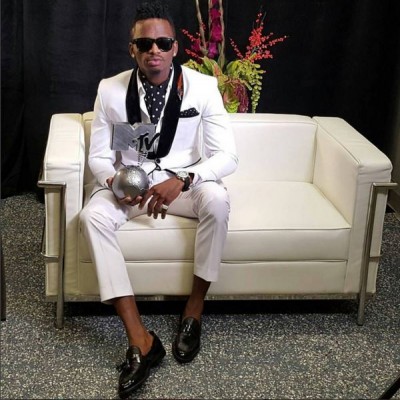 Diamond posing with his EMA gogng. Photo: DIamond Platnumz/Instagram