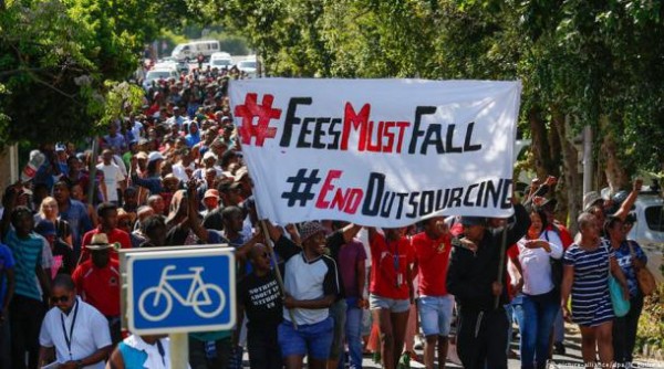 #FeesMustFall protestyi
