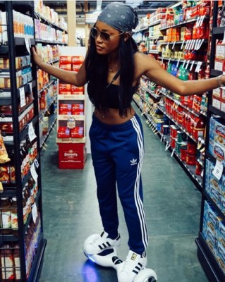 Keke Palmer hoverboard1