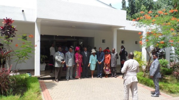 Pastor Malomo in group photo with guest minister and others