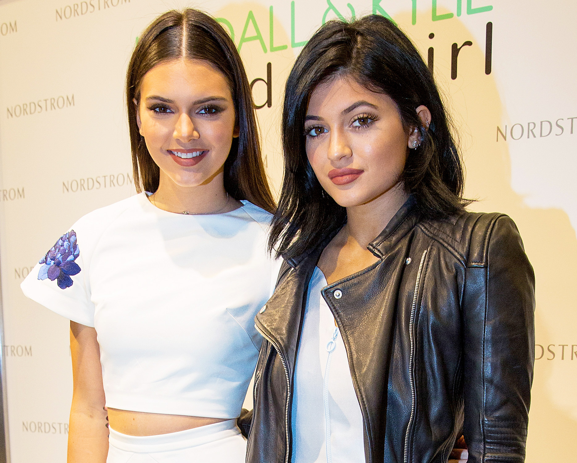 Kendall and Kylie Jenner 'fight' over each other's clothes. Photo; Filed