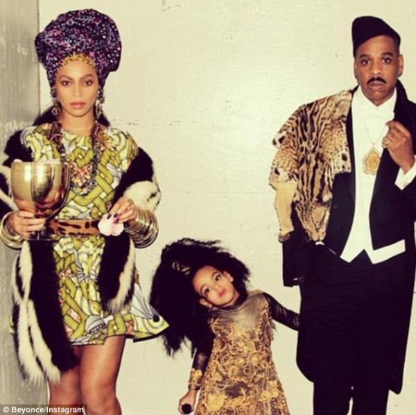 Jay Z and Beyonce dressed as Eddie Murphy and Lisa McDowell