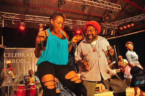 Ras Kimono and daughter