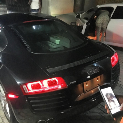 Davido's brand new whip, an Audi R8