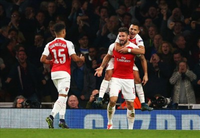 Arsenal whips Manchester City to maintain 2nd position. Photo: Goal.