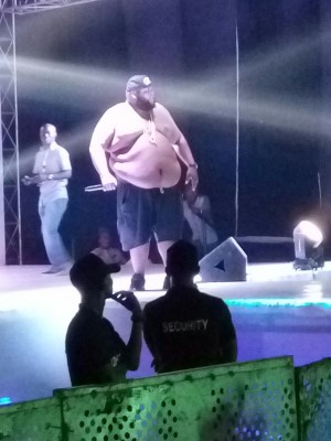 Big Sheff thrilling the crowd at the One Lagos Fiesta in Ikorodu. Photo: NET