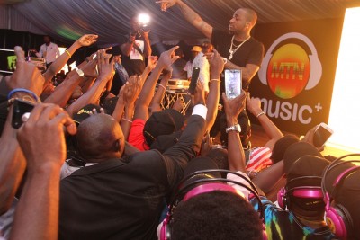 Davido performing