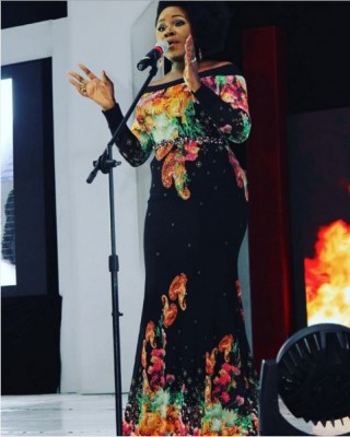 Omawumi stuns in print dress to TFAA 2015. Photo: The September Standard