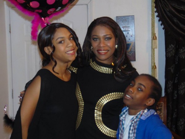 Regina Askia's birthday celebration photos (11)