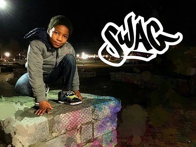 12328070_1709658389305622_1658849223_n