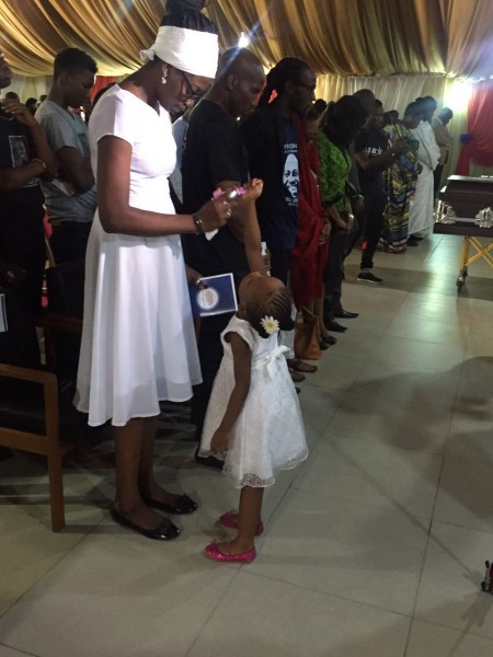 Nomoreloss' wife and daughter (2)