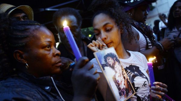 The singer's fans gather at a ceremony in Los Angeles