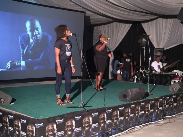 Singing the opening hymn