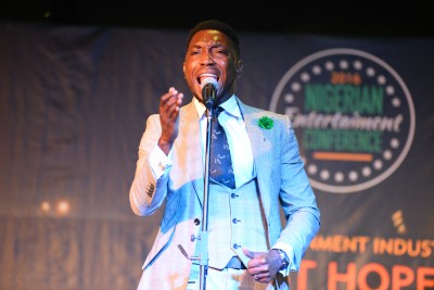 Timi Dakolo (2)