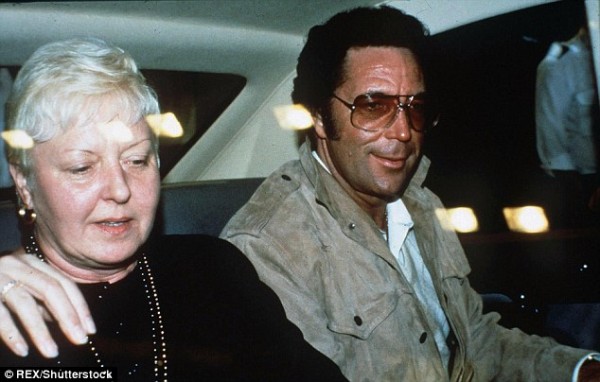 Tom Jones and Melinda.jpg3