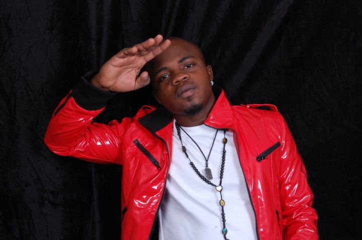 Omo mo like bootie yen gan men mofe fi she office. Photo: Dagrin