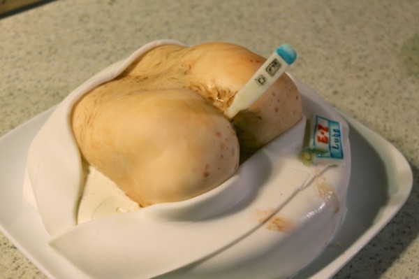 Katherine Dey creepy cakes