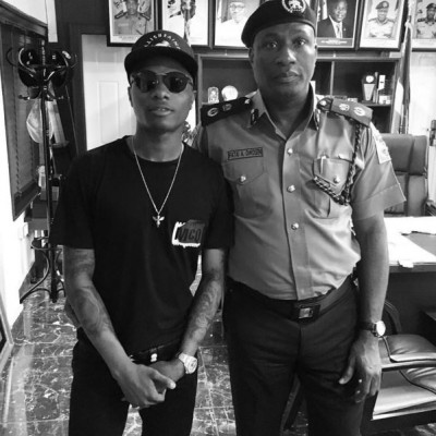 Wizkid and Lagos Police comissioner, Fatai Owoseni