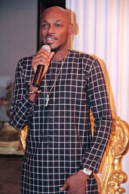 2face and annie idibia visist esama (21)