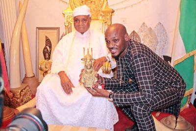 2face and annie idibia visist esama (23)