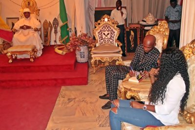 2face and annie idibia visist esama (8)