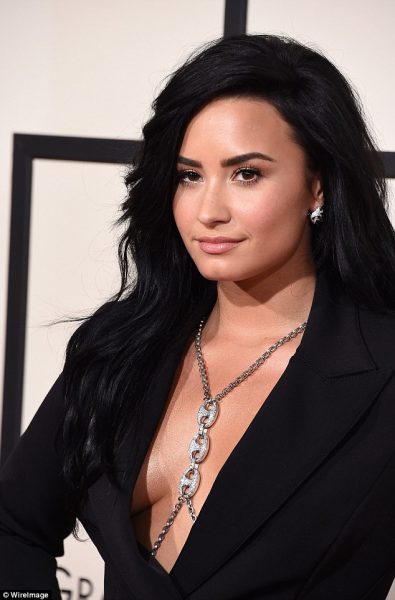 Demi mourns loss of great-grandma