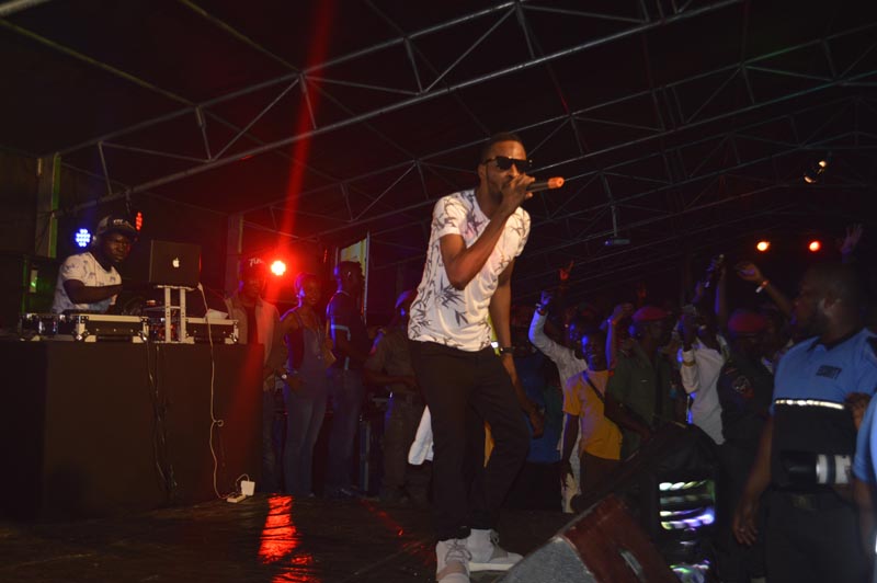 9ice performing