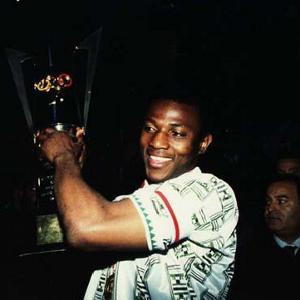 A younk Keshi with Afcon94-Caf-300