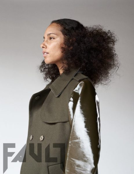 Alicia Keys in make-up-free photo. Photo:FaultMag