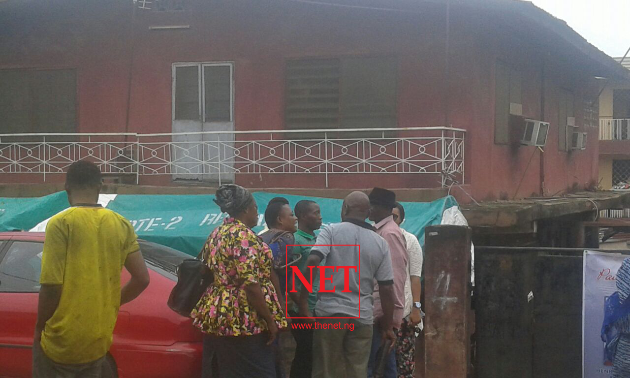 Photos from Thenetng visit to Henrietta Kosoko's house_Jide Kosoko_Thenetng (2)
