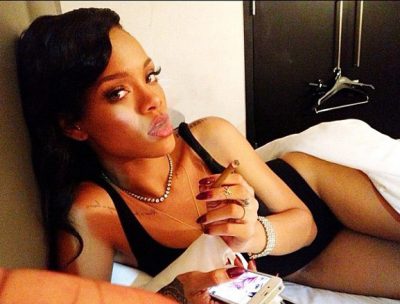 rihanna smoking