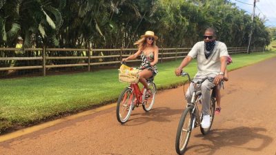 Beyonce-Jay-Z-Hawaii