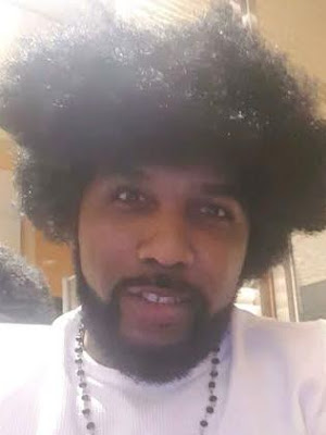 Banky W goofs around in wig on Snapchat