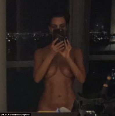 Kim Kardashian poses nude again