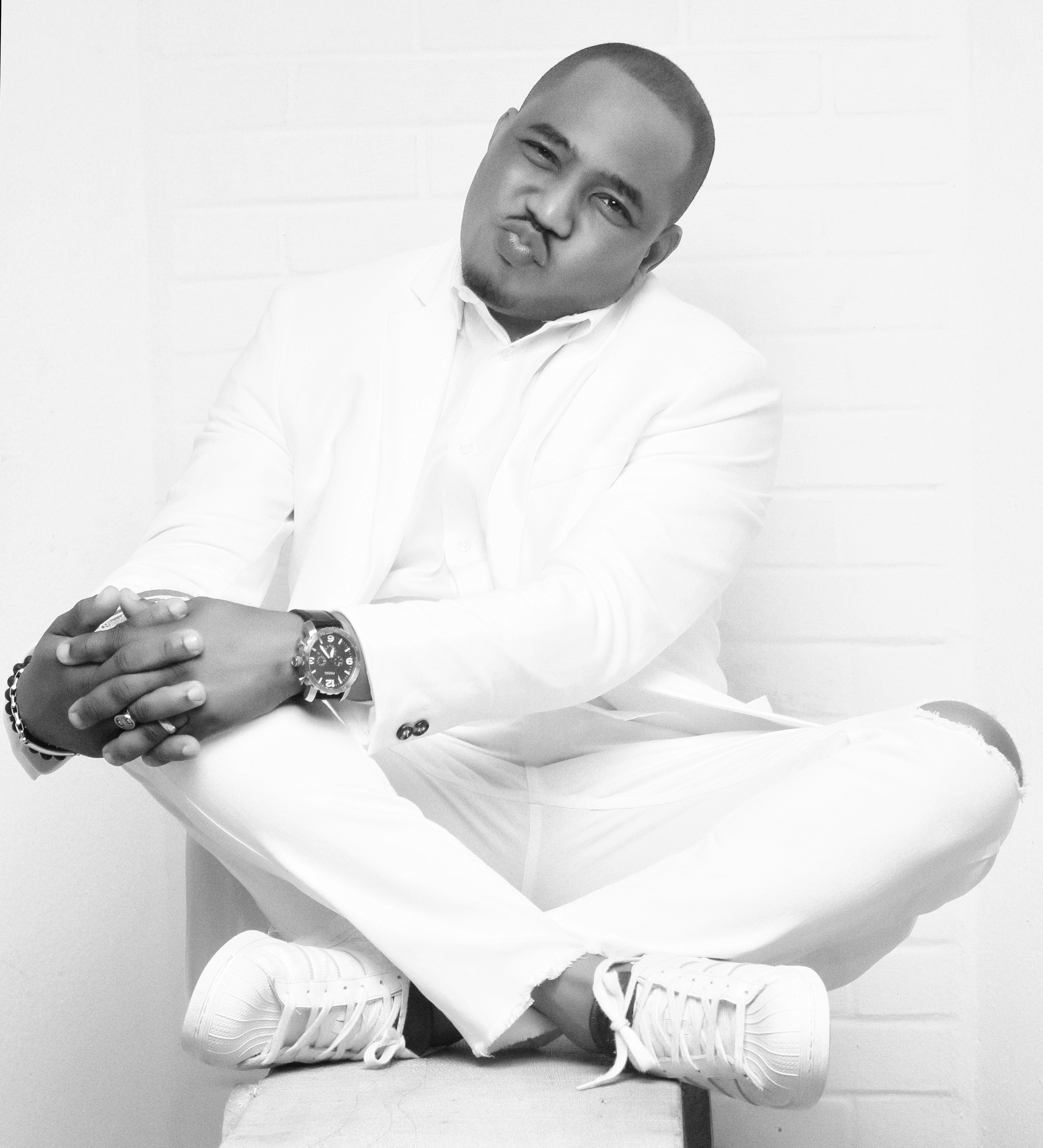 In July 2000 he hosted the first solo concert by a Nigerian comedian, Tee-A Live N’ Naked, at The MUSON Centre, in Lagos.