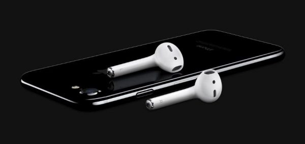 The new iPhone 7 and airpods