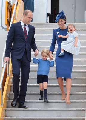 The royal family lands at Victoria airport