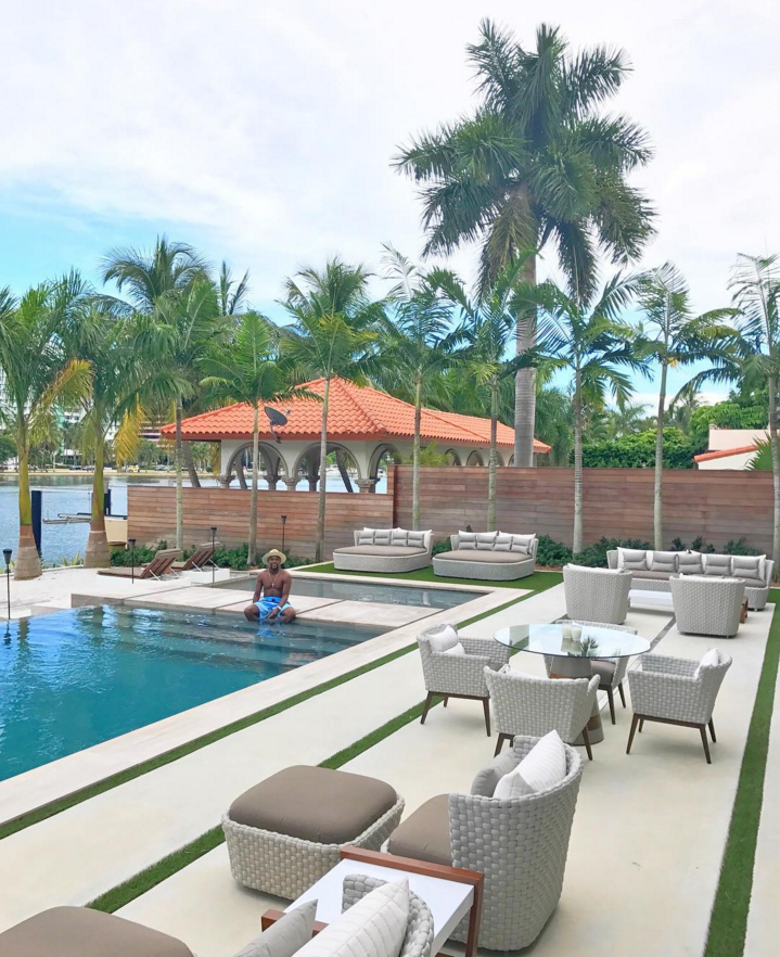 He captioned this image: Let them tell you how they're living and I'll show you how I'm living. One of my estates.