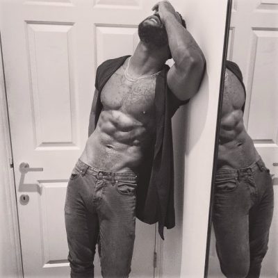 Don't you just want to wake up next to that body all day every day?!