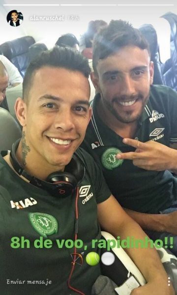 Alan Ruschel and one other player pose for a selfie before the crash