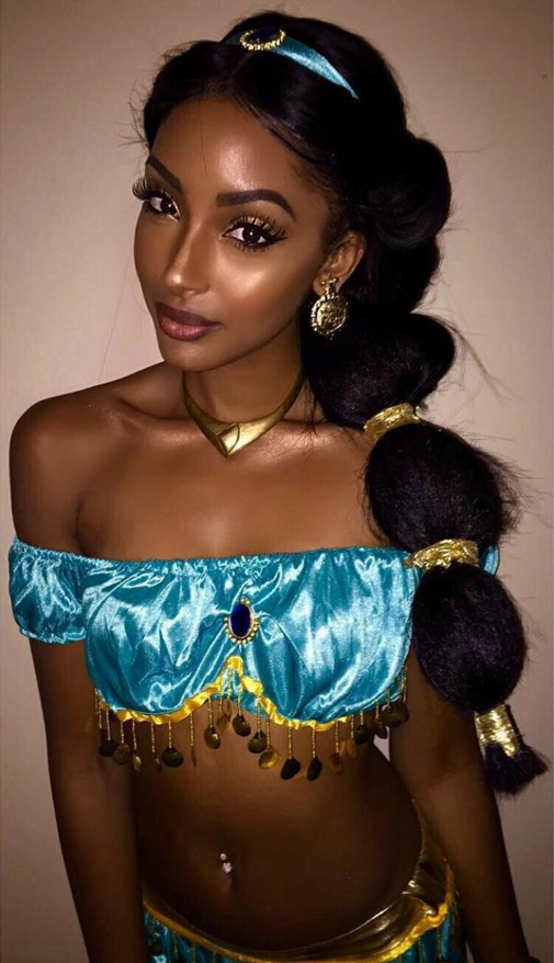 Olayinka Mia Noel