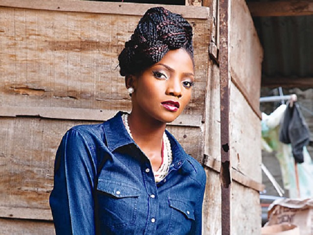 Simi wins her first major award.