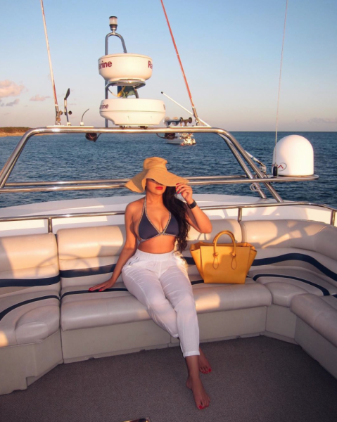 Yacht chilling