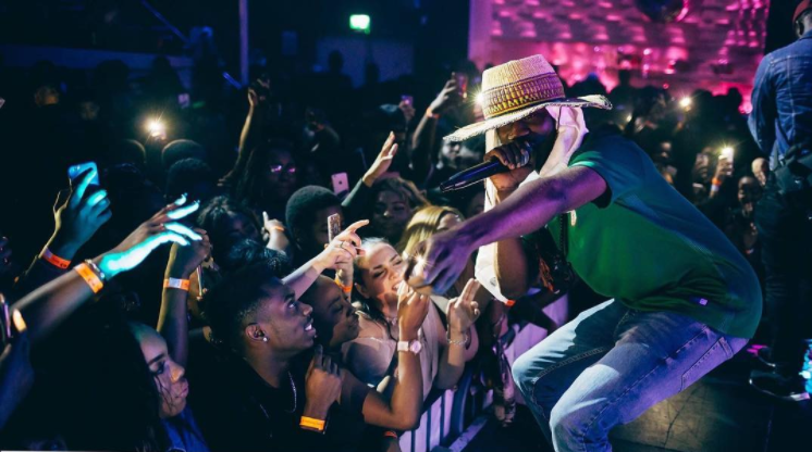 Mr Eazi perfroms in Portsmouth, England. Credit: IG