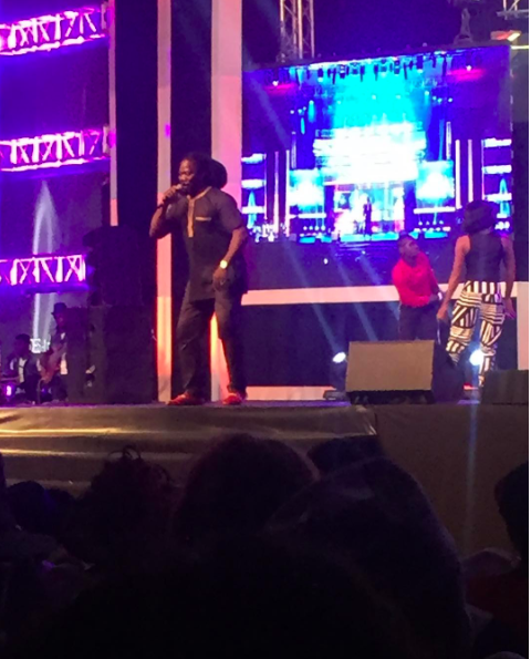 Daddy Showkey killing it on stage at the Headies