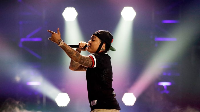 Which other female rapper do you know sag they pants?