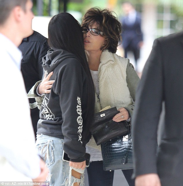 3BDB244800000578-4089278-image-a-111_1483590756334